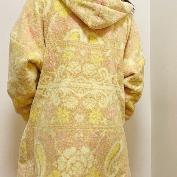 🎉LAST CHANCE🎉 FREE PEOPLE Cozy Printed Blanket Hoodie / Sunset Combo - Picture 10 of 13